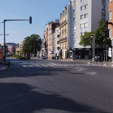 Joli Appart A 10 Minutes De Paris En Metro - Parking Offert Сент-Уен Екстериор снимка