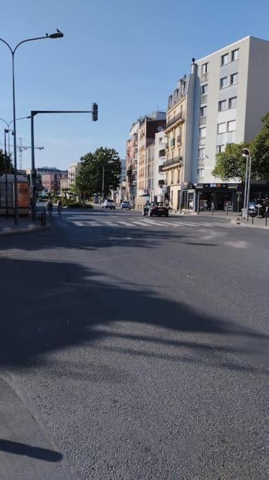 Joli Appart A 10 Minutes De Paris En Metro - Parking Offert Сент-Уен Екстериор снимка