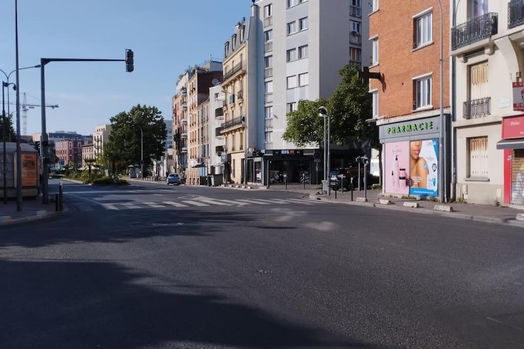 Joli Appart A 10 Minutes De Paris En Metro - Parking Offert Сент-Уен Екстериор снимка